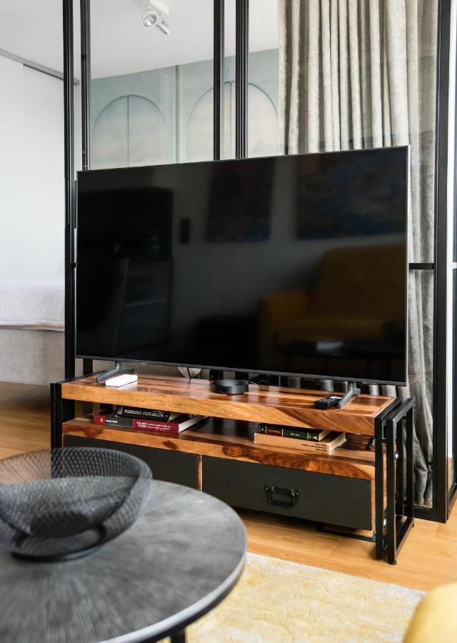 Central Panorama Apartment Chmielna 35 ワルシャワ エクステリア 写真